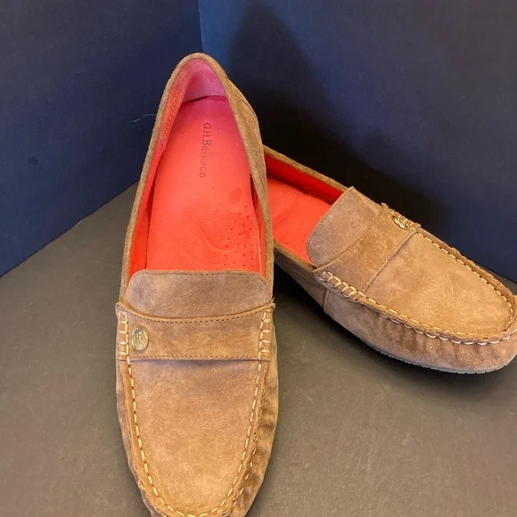 G.H. Bass & Co. Tan Suede Women’s “Bentley” Slip On 10M - Picture 2 of 6